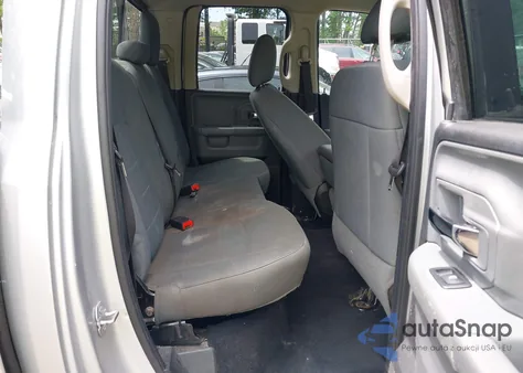 2018 Ram 1500 Slt 4X4 6'4 Box z USA, uszkodzony, nr VIN 1C6RR7GG0JS120371